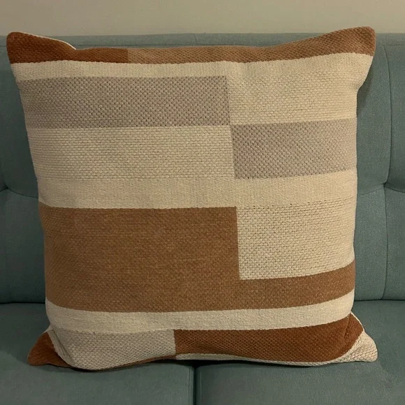 Freedom 55 cm cushion as new condition - Picture 1 of 2